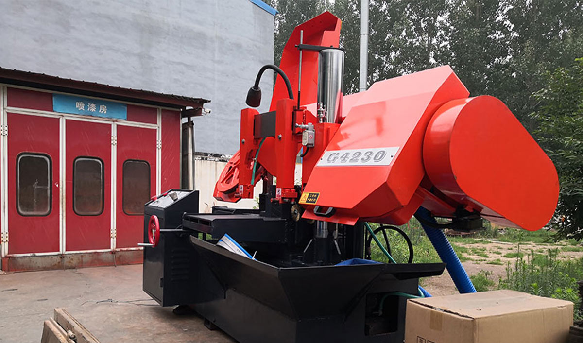 1734664828672556.jpg 帶鋸床